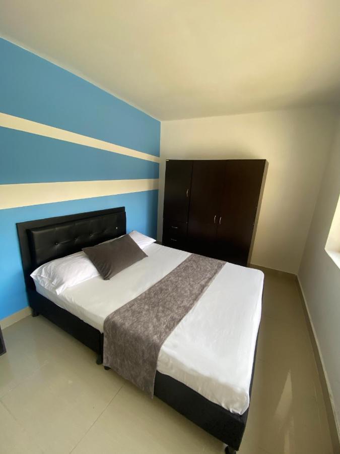 33 Hotel Bulerias Medellín Esterno foto