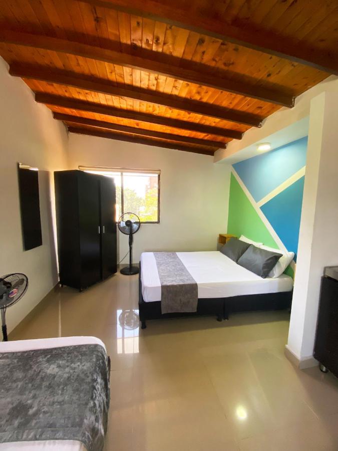 33 Hotel Bulerias Medellín Esterno foto