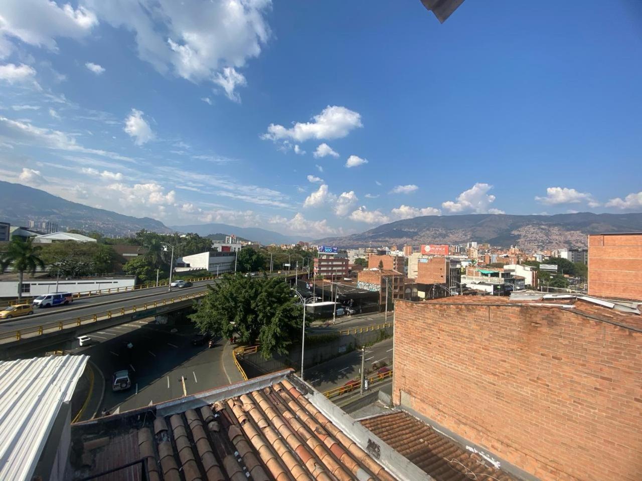 33 Hotel Bulerias Medellín Esterno foto