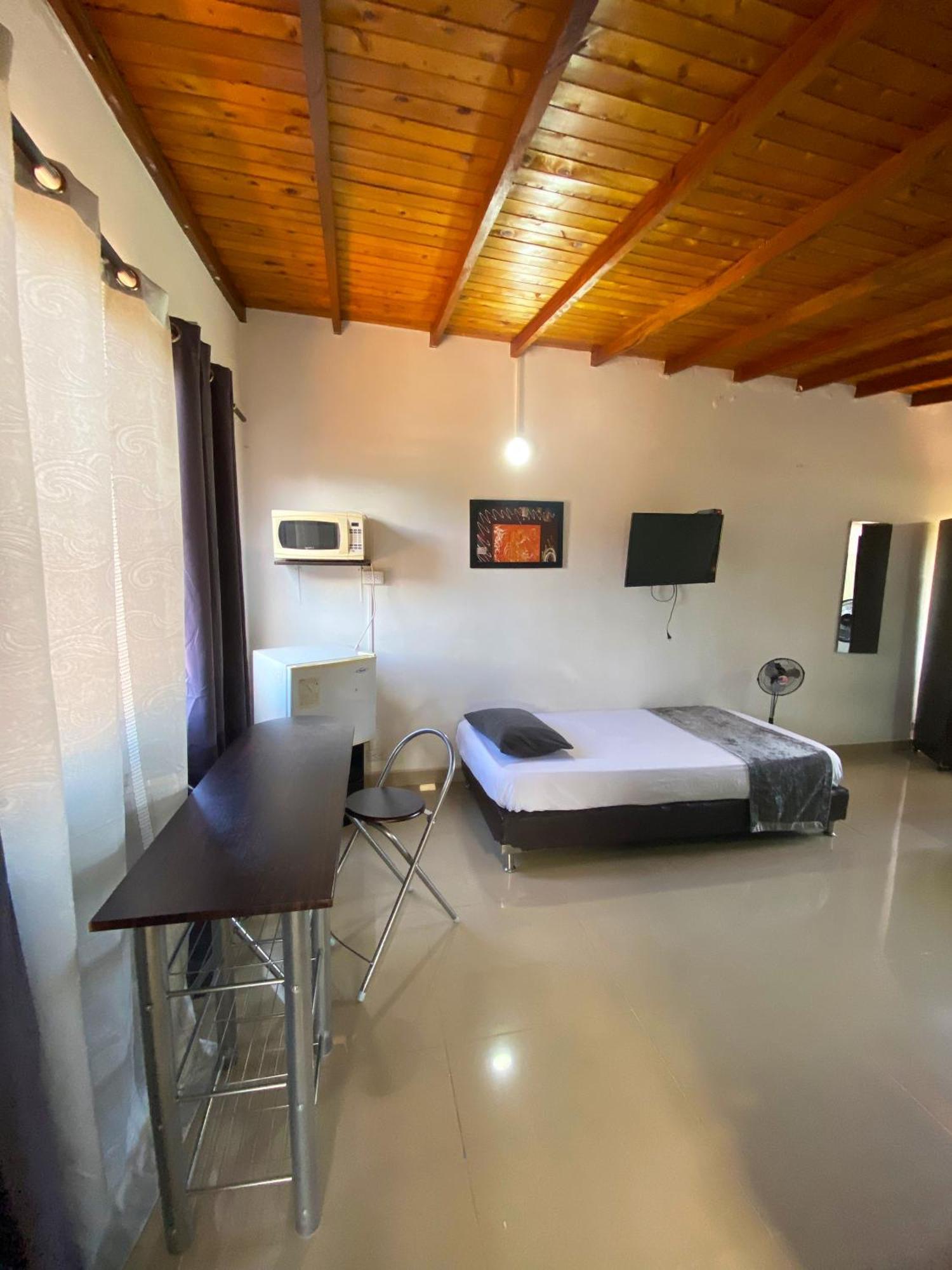 33 Hotel Bulerias Medellín Esterno foto