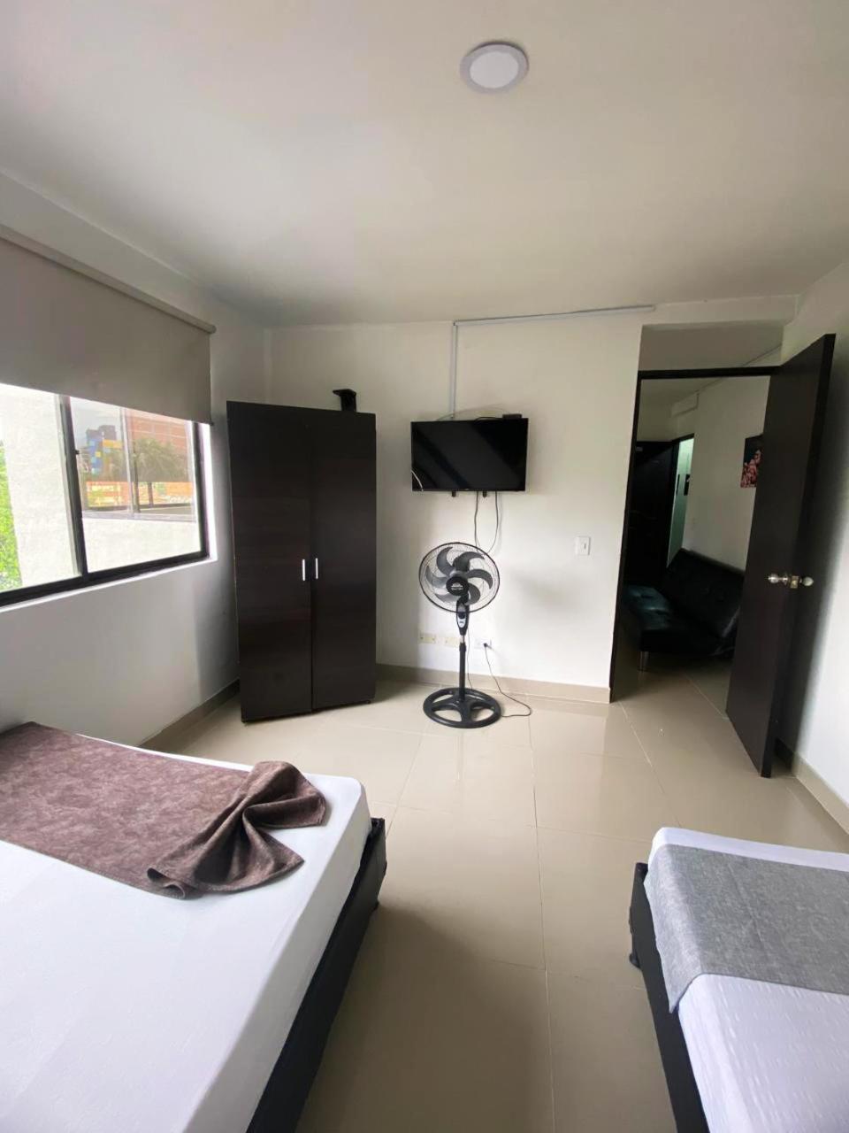 33 Hotel Bulerias Medellín Esterno foto