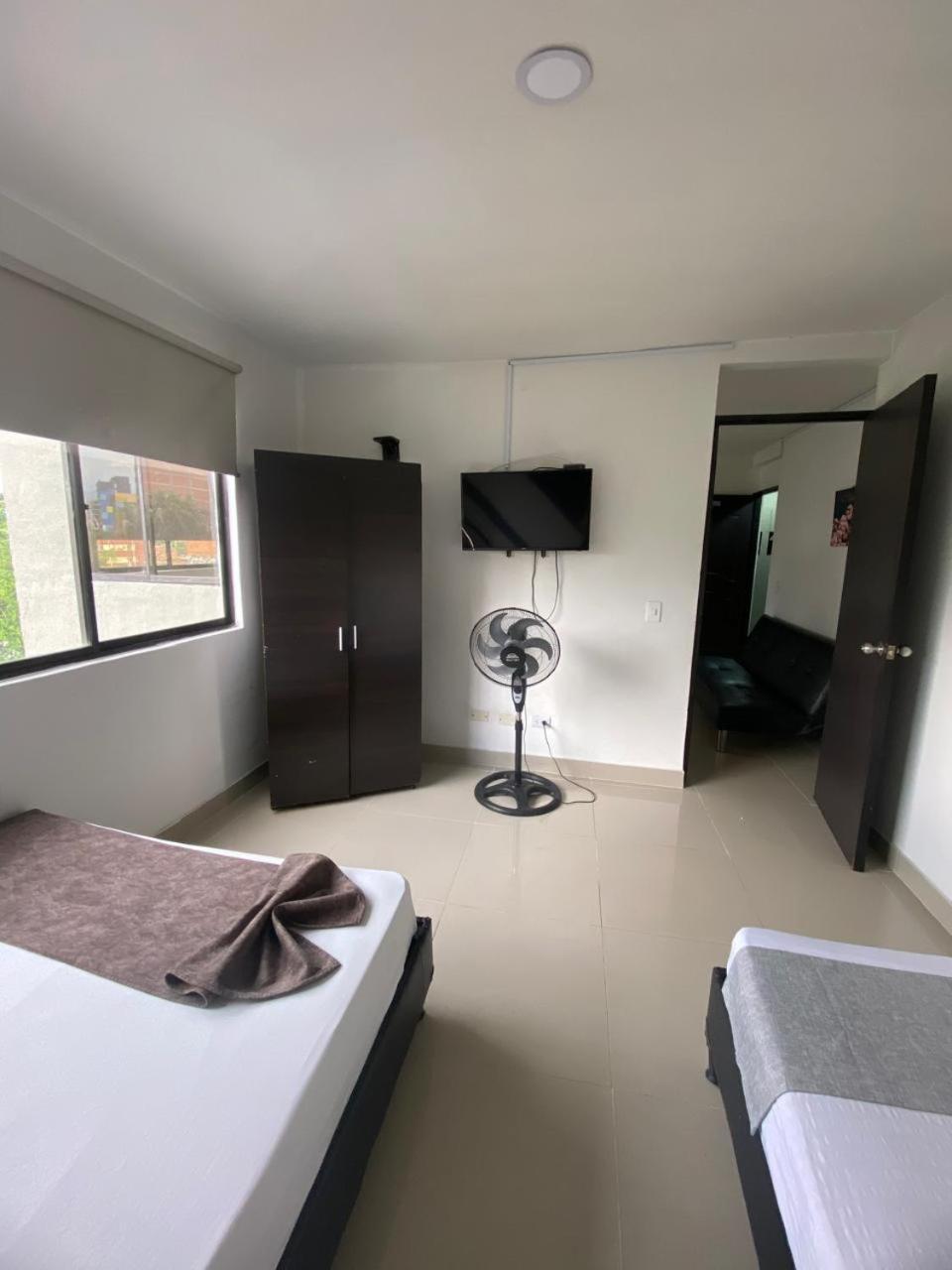 33 Hotel Bulerias Medellín Esterno foto