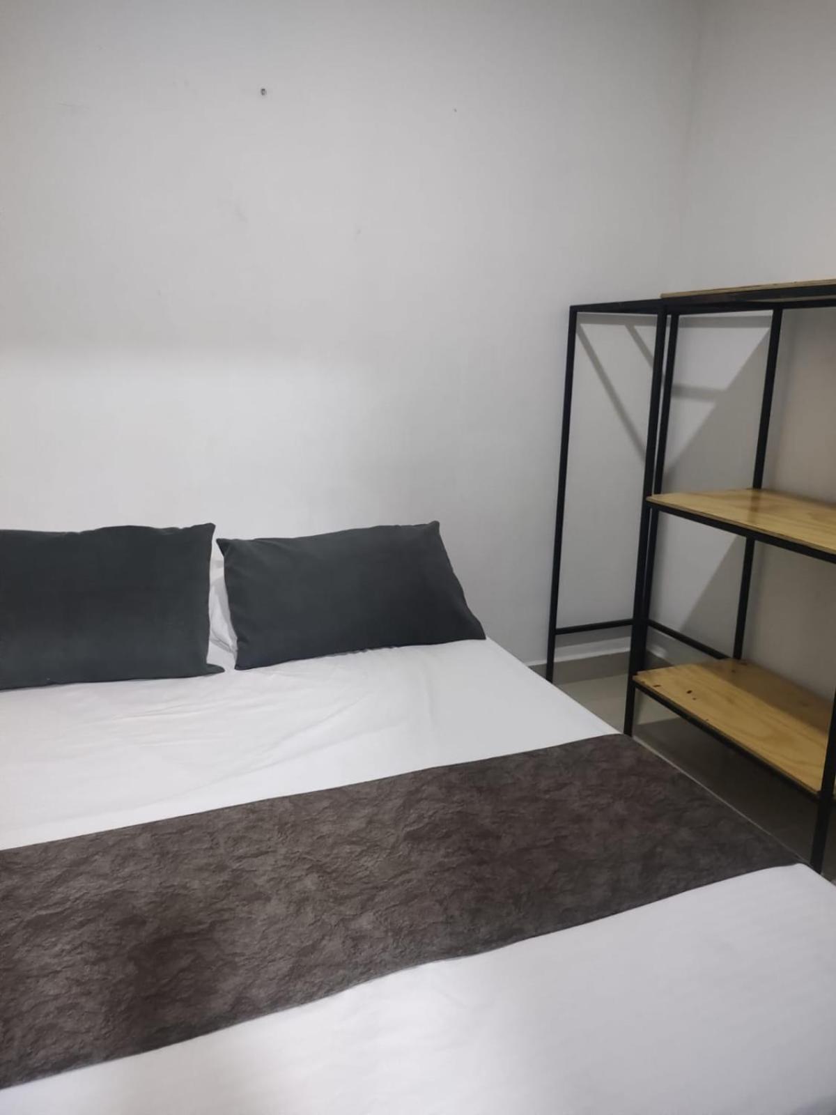 33 Hotel Bulerias Medellín Esterno foto